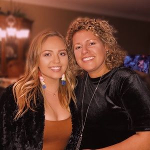 Meet your Posher, Mikaela